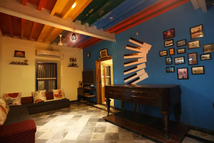 HappiNest - The Backpacker's Hostel - Image 1