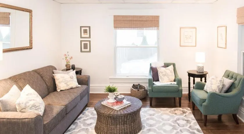 Downtown & Campus Wifi W D Netflix 2Br 1Ba - Image 1