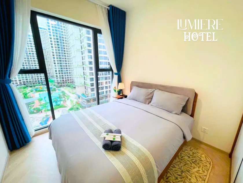 Beautiful Hotel Vinhomes Grand Park - Long Bình - Image 1