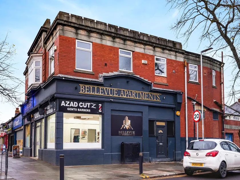 OYO Bellevue Apartments Middlesborough - Image 1