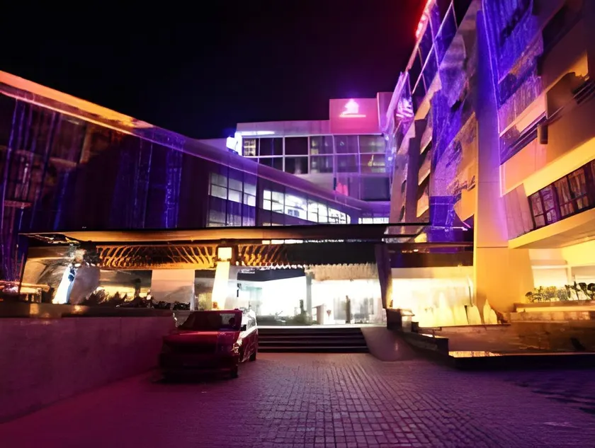 Hotel The Cox Today - Image 1