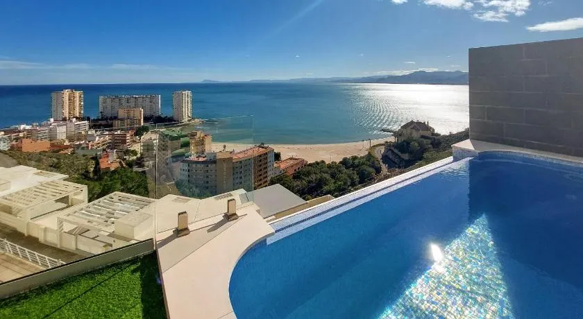 Beautiful Home In Cullera - Image 1