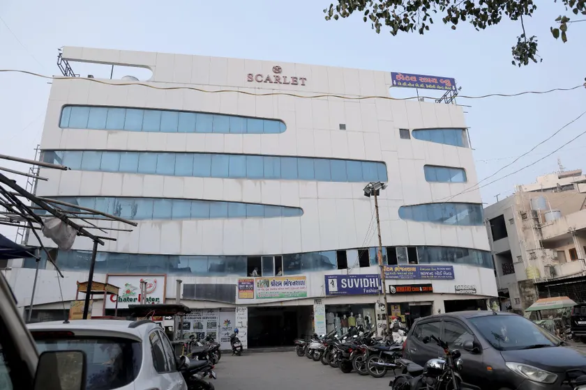 Hotel Sky Blue - Image 1