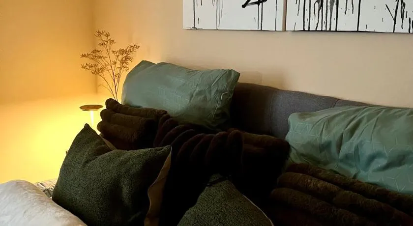 Cosy Inn Grevenbroich - Image 1