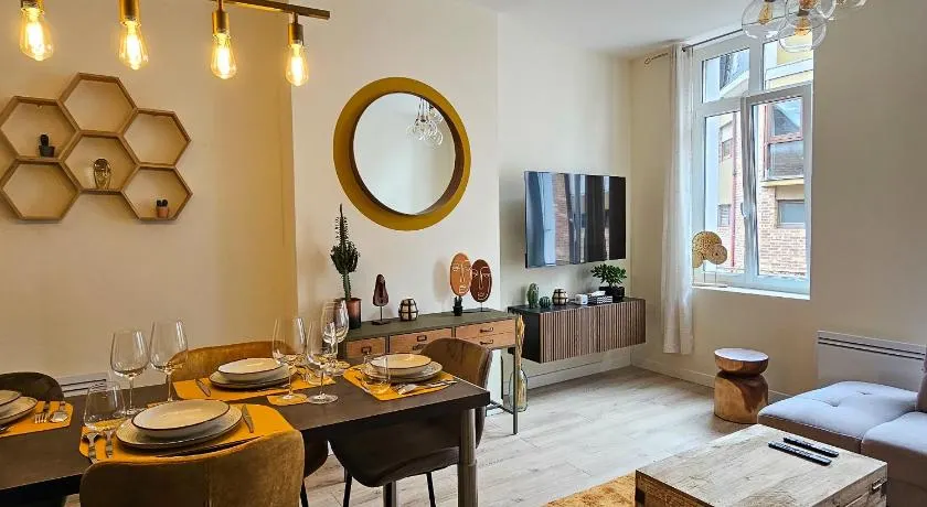 Les Appartements de la Nef d'Or - Image 1