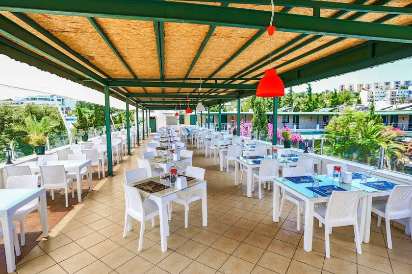 Bodrum Skylife Hotel - Image 1