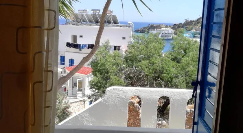 Oasis Hotel Loutro - Image 1