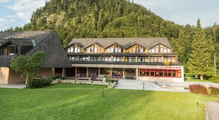 JUFA Hotel Grünau im Almtal - Image 1