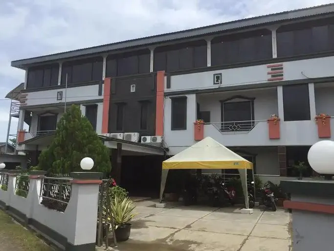 Meliala Paparisa Manise Hotel Sorong - Image 1