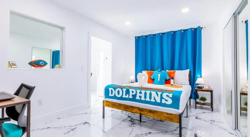 HavanaDolphinsluxury 2PPL TopLocation Parking Pets - Image 1