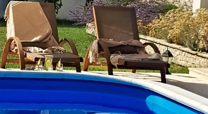 Vila Pan - Image 1