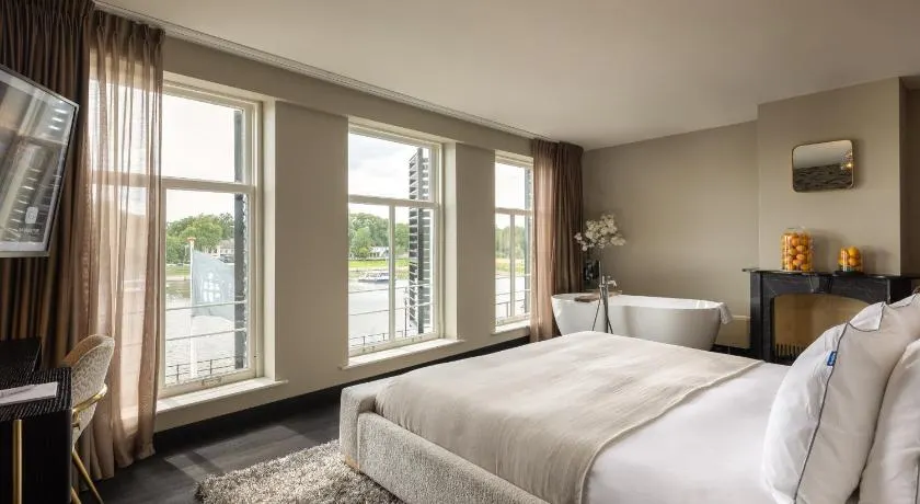 The River Suites - Image 1