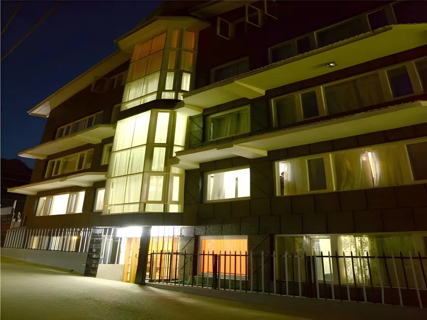 Hotel PACIFIC - Image 1