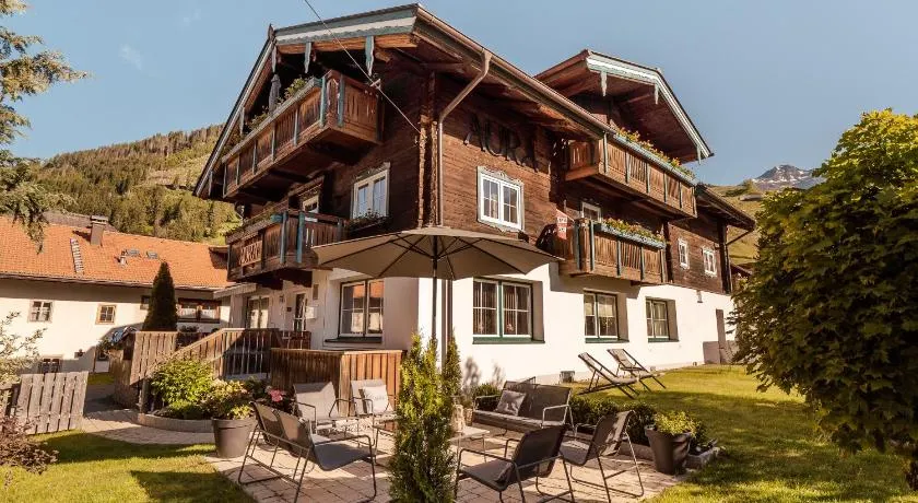 AURA Bed & Breakfast - Image 1