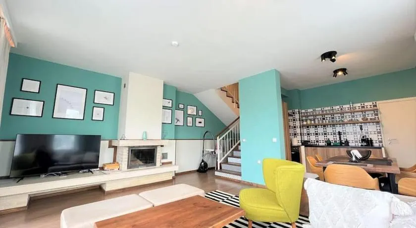 Private Villa in Ruskovets - Image 1