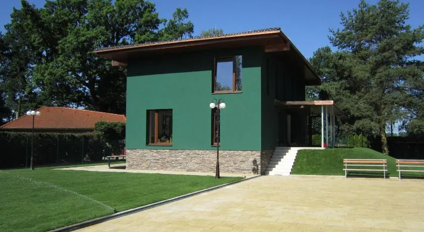 Apartmány v rodinném domě - Image 1