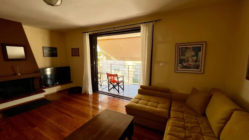 Charming 2-Level Apartment in Voula with Sea  Mountain Views - Image 1