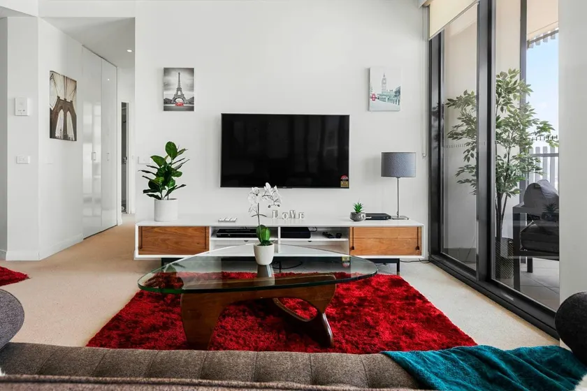 Spacious luxury 3Br Top Location +WiFi+Gym+Pool - Image 1