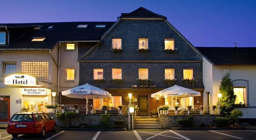 Hotel zur Post - Image 1