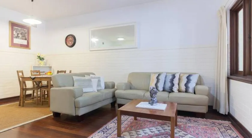 B9 Crawley Apartment 1 BRM & Sleepout near UWA - Image 1