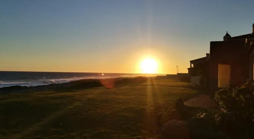 Hermanus Beach Club - Le Maree House 18 - Image 1