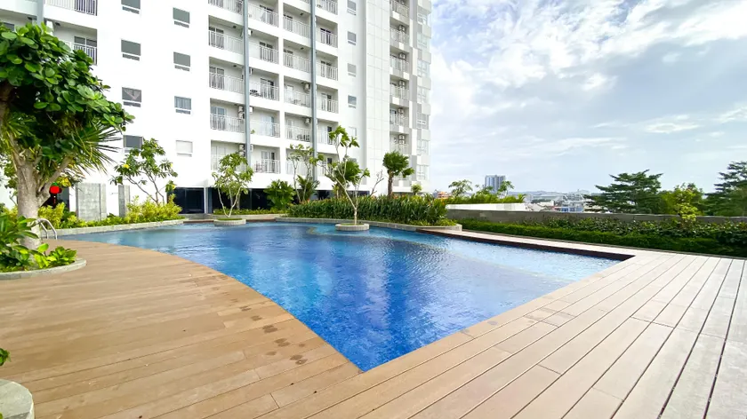 REOTEL at CITRAPLAZA NAGOYA BATAM Serviced Apartment - Image 1