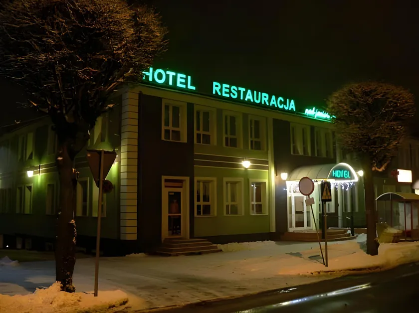 Hotel i Restauracja Nad Jeziorem - Image 1