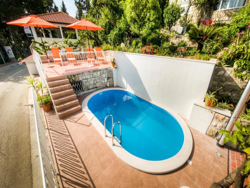 Guest House Villa Nina - Image 1