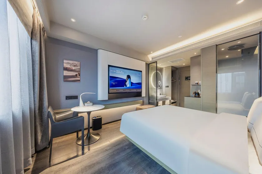 Atour X Hotel Lanzhou West Railway Station Wanhui Plaza - Image 1