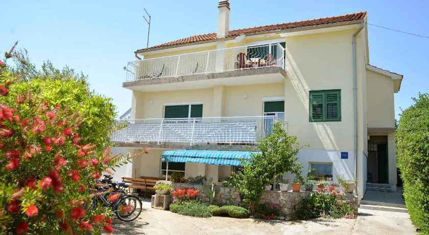 Milena & Vinko Apartments Vodice - Image 1