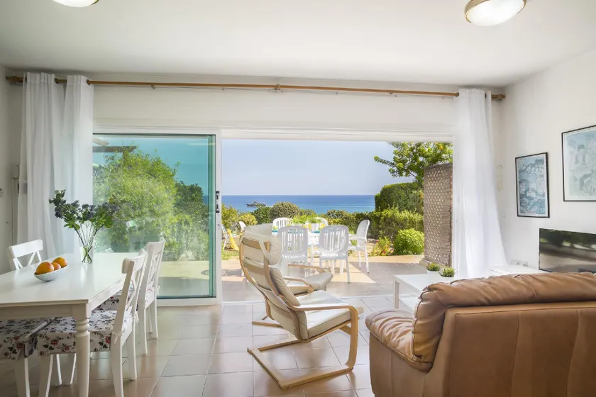 Protaras Beachfront Sirina Lina Suite - Image 1