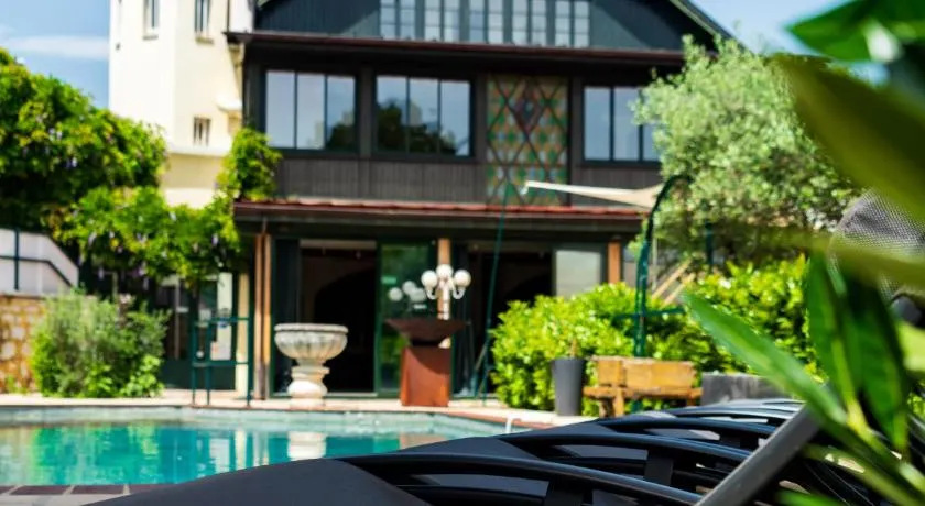 La Maison cachée du PAVILLON BELLEVUE - Image 1