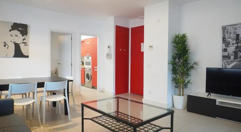 Las Tablas 2 Apartment - Image 1