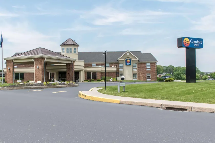 Comfort Inn Lancaster at Rockvale - Image 1