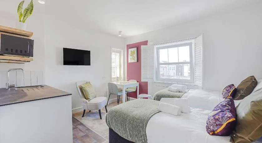 Stylish Eco Aparthotel in Folkestone - Image 1