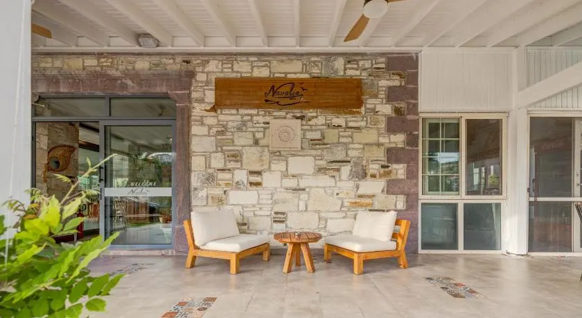Navalia Hotel - Image 1