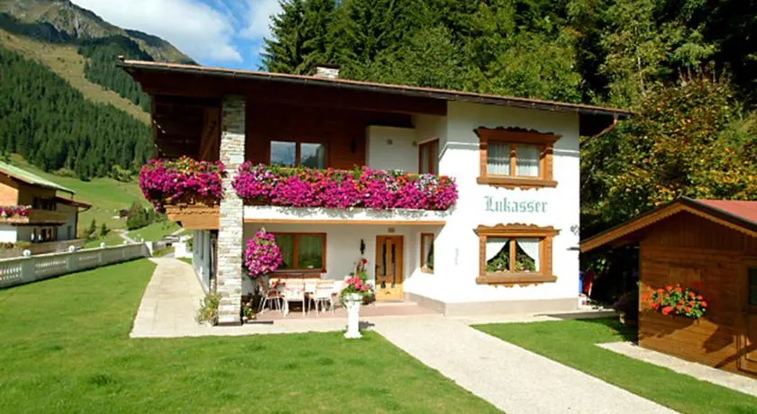 Gästehaus Lukasser - Image 1