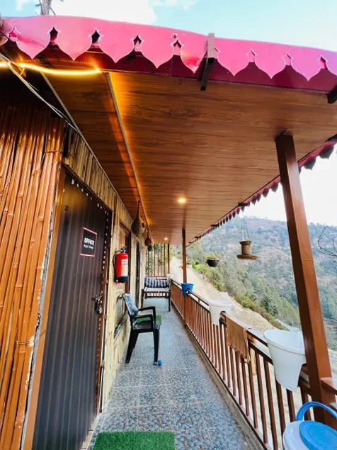 The Town Escape Cottage - Image 1