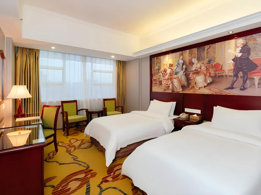 Vienna Hotel Huizhou Huiyang Danshui Road - Image 1
