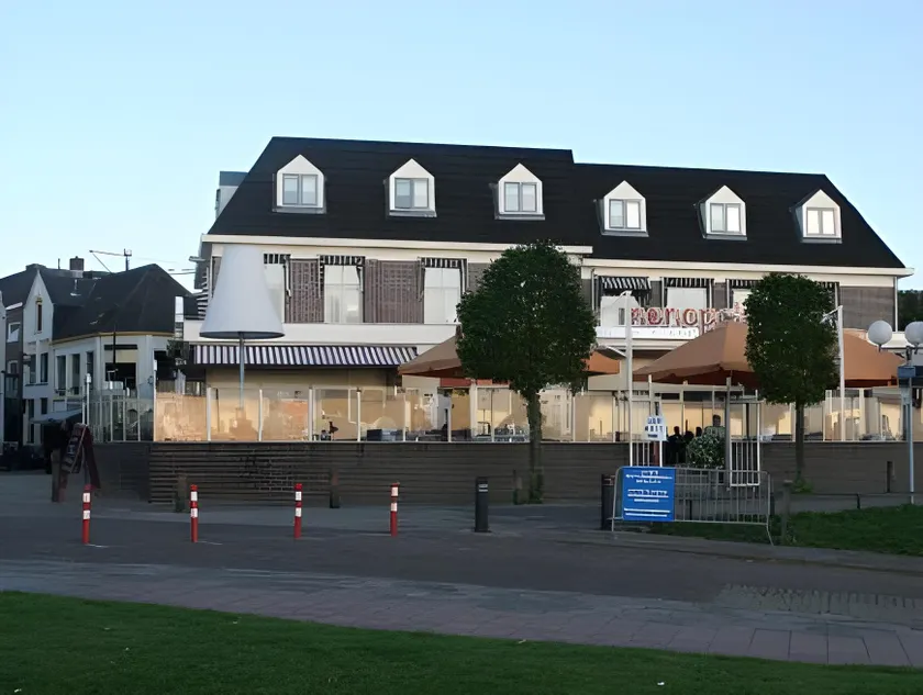 Restaurant & Hotel Monopole Harderwijk - Image 1