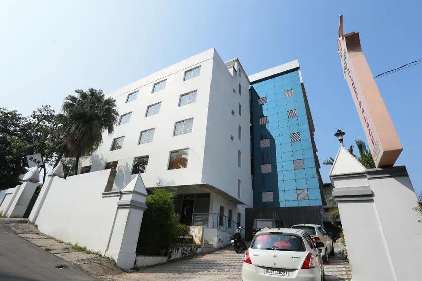 Super Townhouse Prince Palace - Image 1