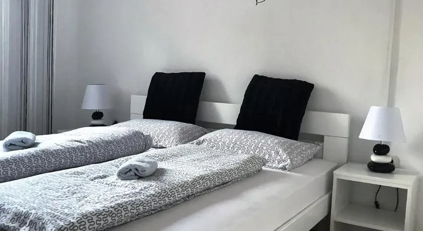 Rooms Deny - Image 1