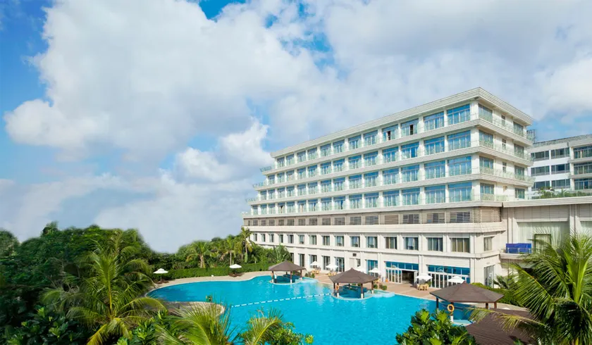 Hainan Grand Hotel - Image 1