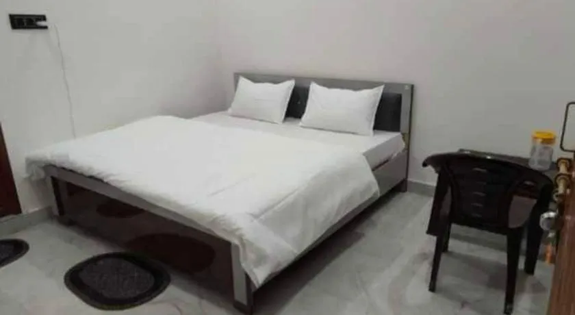 Hotel O by OYO Avantika Palace - Image 1