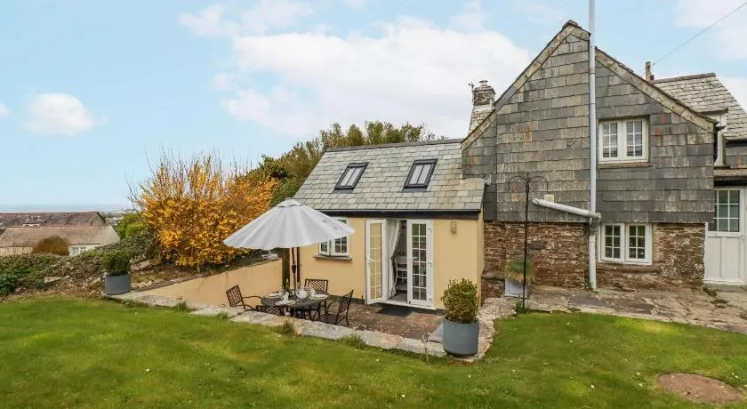 Ivy Cottage - Image 1