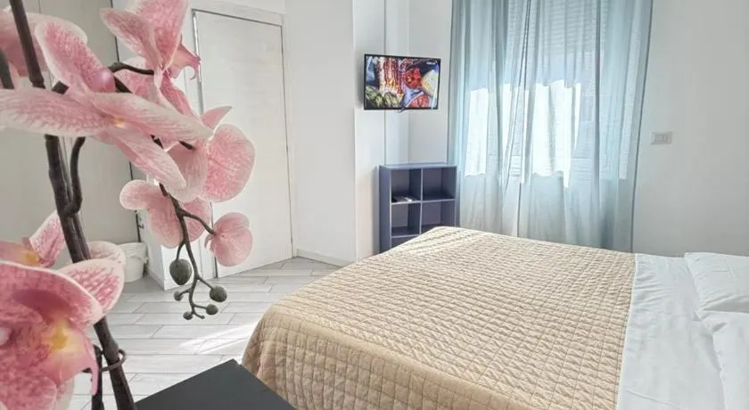 Easy Rooms Suite - Image 1