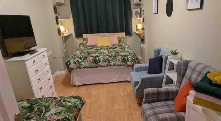 Lovely Comfortable Available in Hereford - Image 1