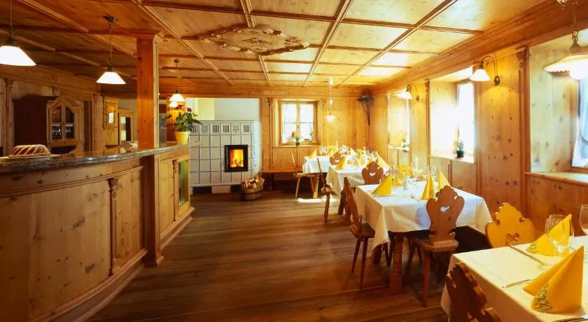 Gasthof Weisses Kreuz - Image 1