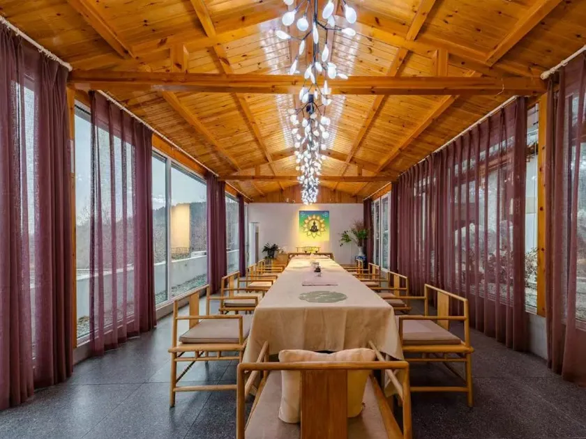 Floral Taishan Scenery hotel - Image 1