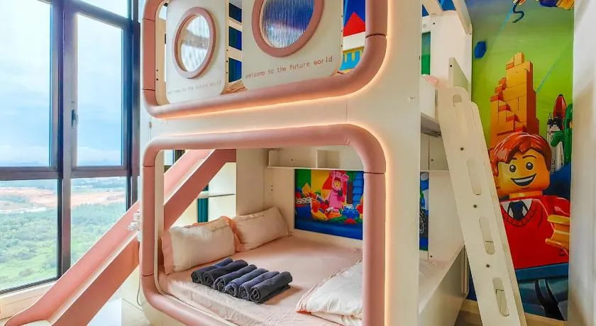 D'Pristine Theme Suite by Nest Home at LEGOLAND - Image 1